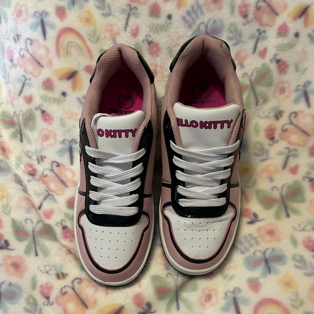 Hello Kitty Pink and White Lace-Up Shoes
